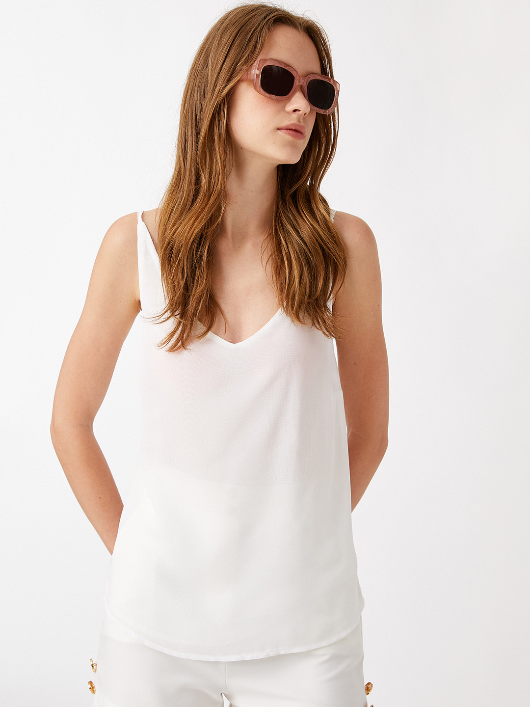 

Koton Off White Solid V-Neck Top