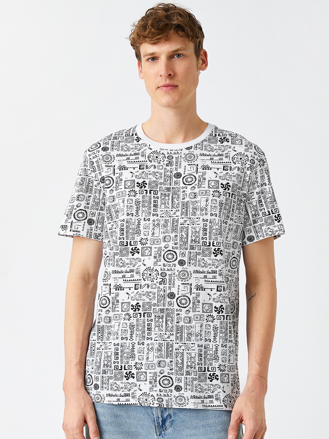 

Koton Men White & Black Doodles Print Pure Cotton T-shirt