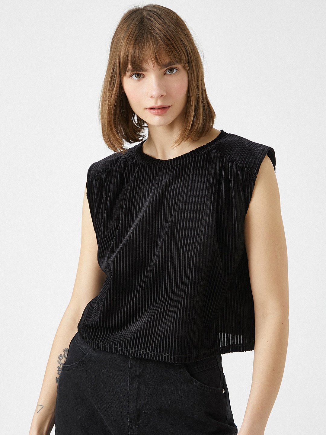 

Koton Black Ribbed Shoulder Pads Velvet Top