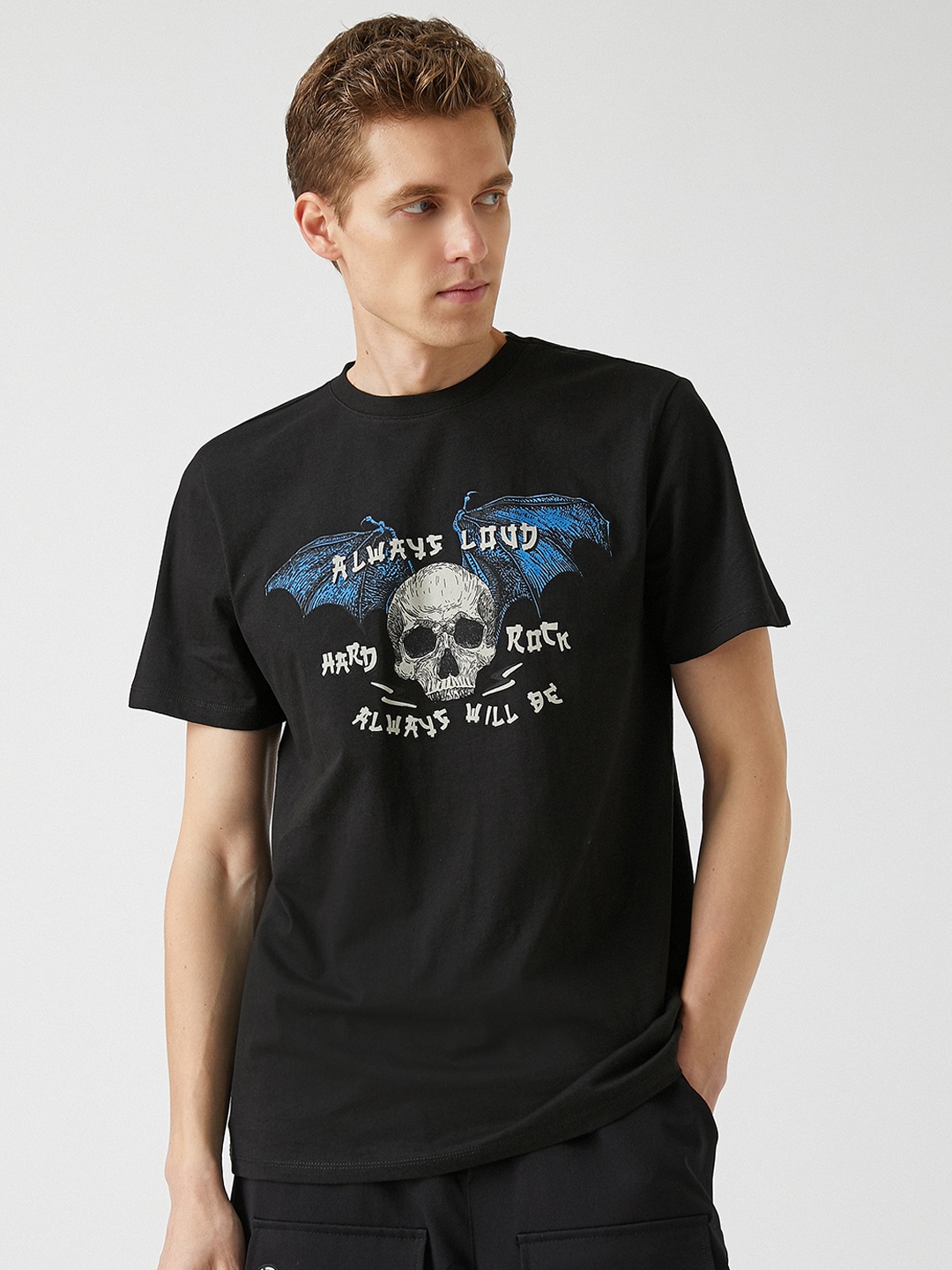 

Koton Men Black & Off White Printed Pure Cotton T-shirt