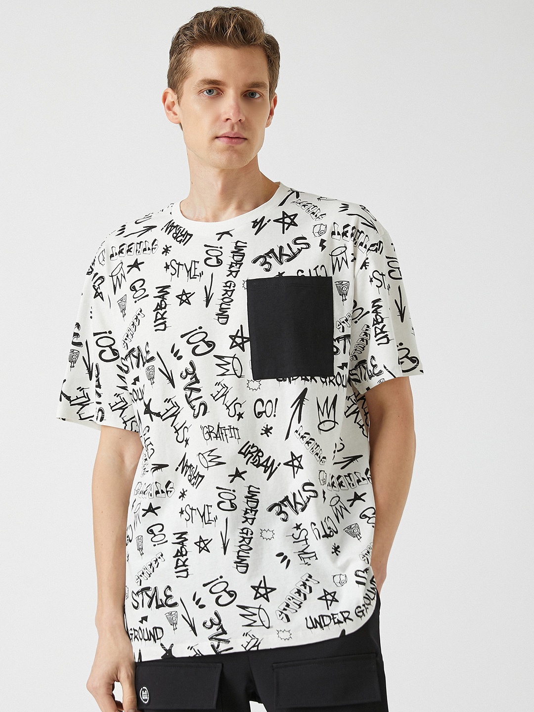 

Koton Men White & Black Typography Printed Drop-Shoulder Sleeves Oversized Cotton T-shirt