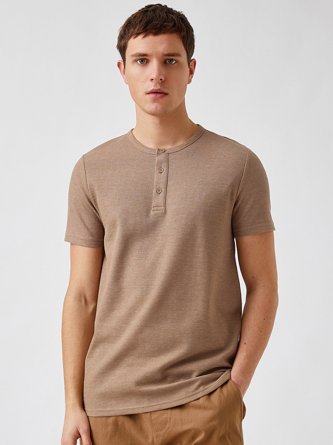 

Koton Men Beige Ribbed T-shirt
