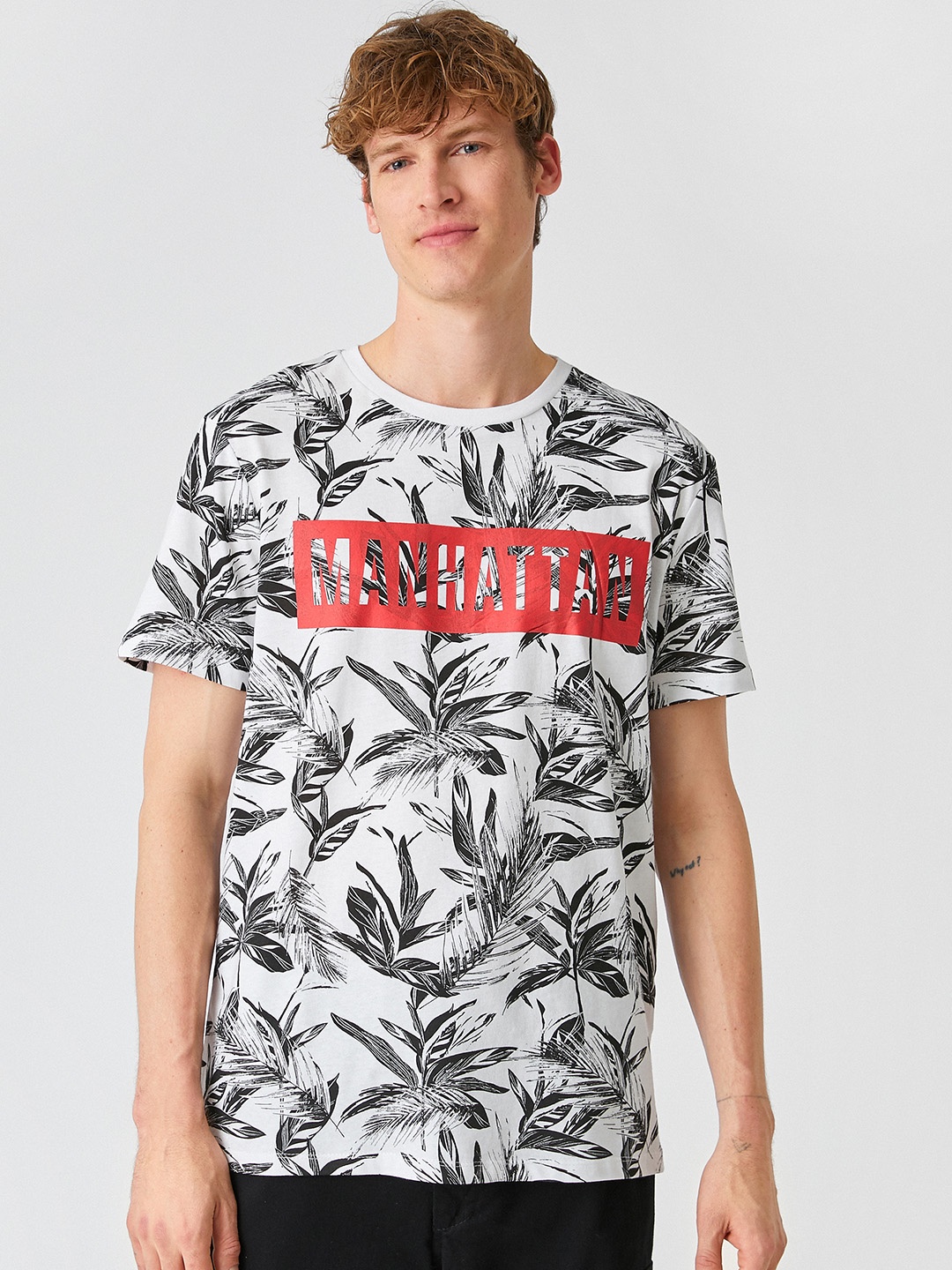 

Koton White & Black Floral Printed Pure Cotton T-shirt