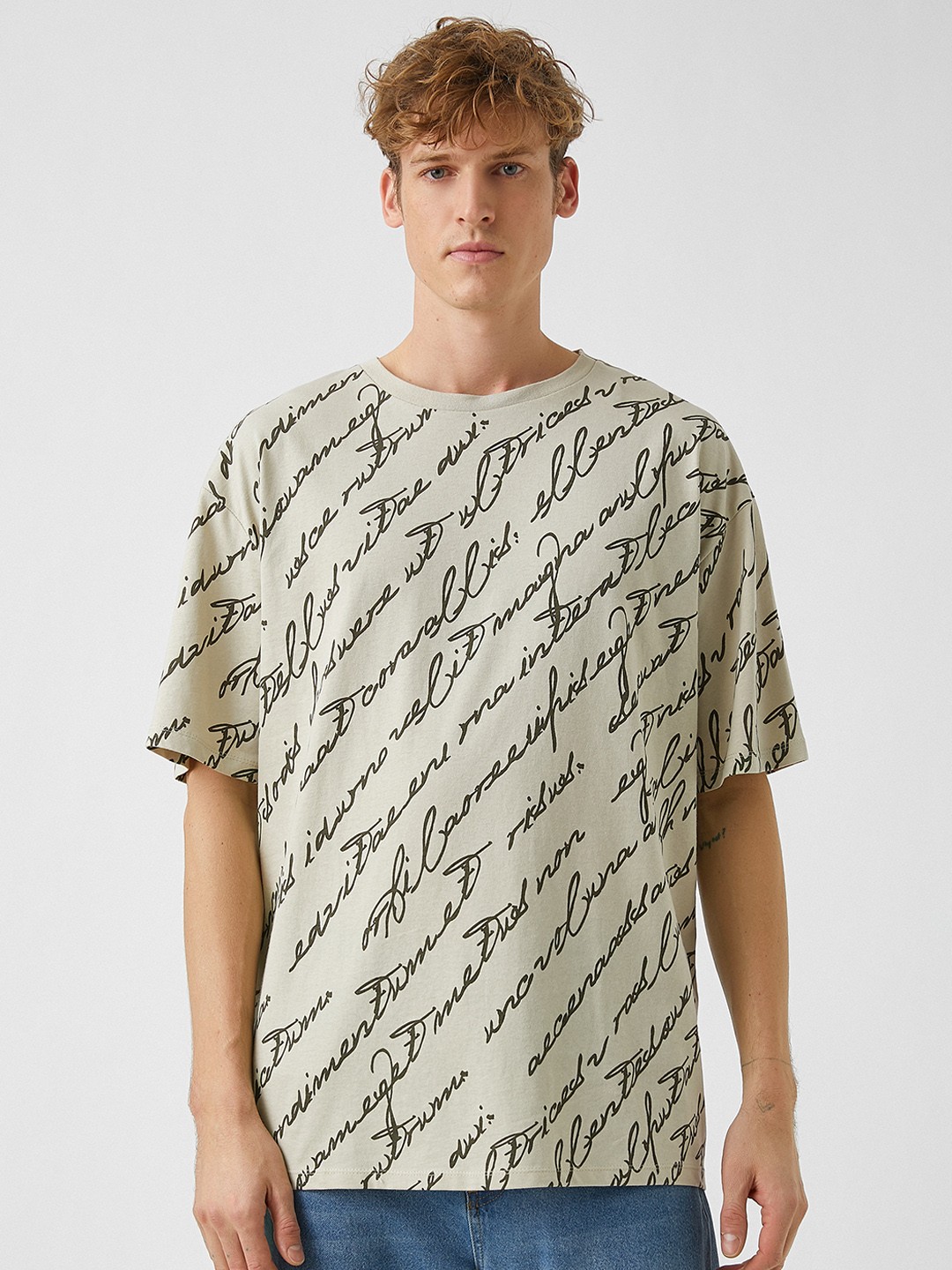 

Koton Men Cream-Coloured & Black Typography Printed Pure Cotton Relaxed Fit T-shirt