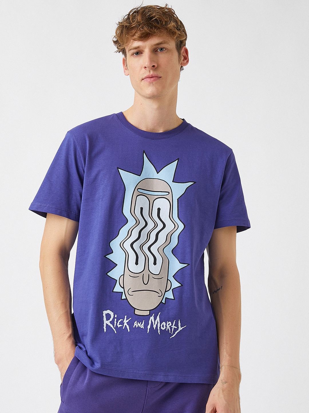 

Koton Men Purple & Blue Rick & Morty Printed Pure Cotton T-shirt