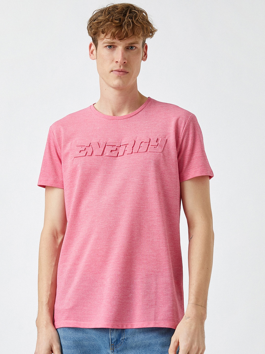 

Koton Men Pink Typography Printed Slim Fit T-shirt