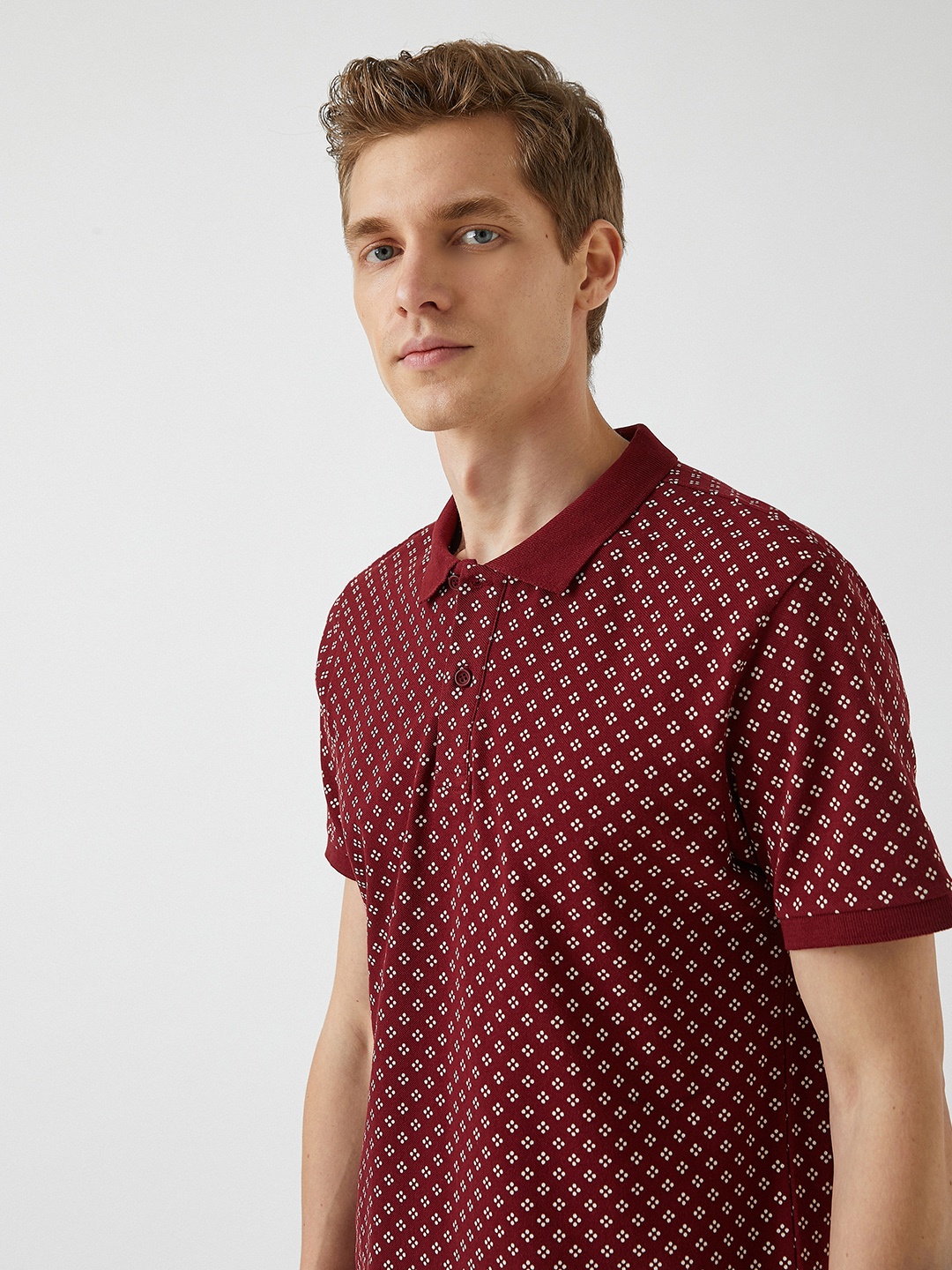 

Koton Men Maroon & White Printed Polo Collar Pure Cotton Slim Fit T-shirt