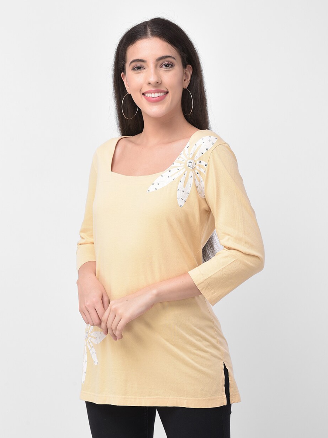 

250 DESIGNS Yellow Floral Print Top