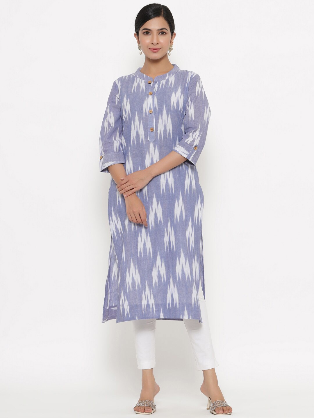 

Do Dhaage Women Blue & White Ikkat Printed Kurta