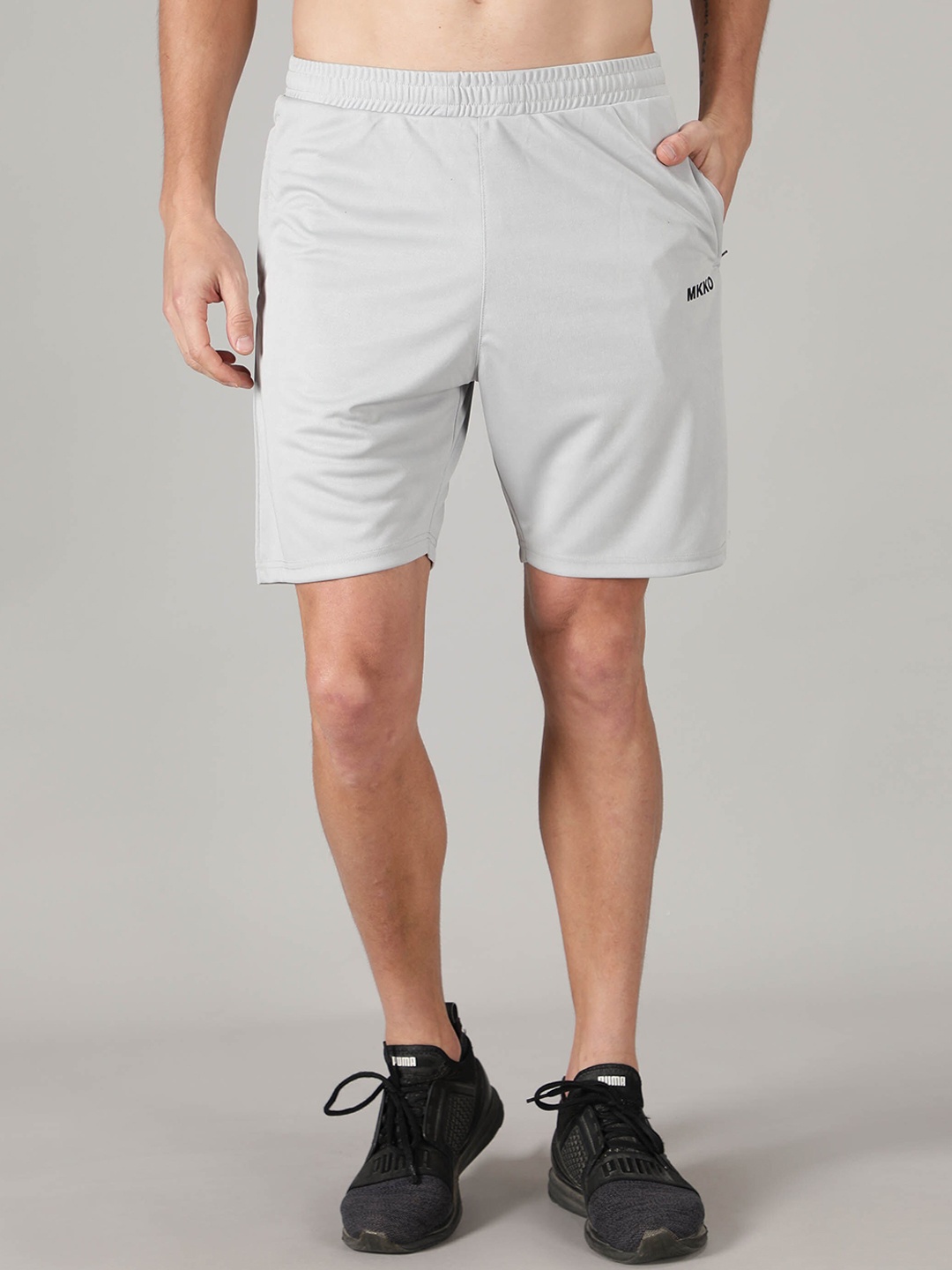

MKKO Men Grey Solid Shorts
