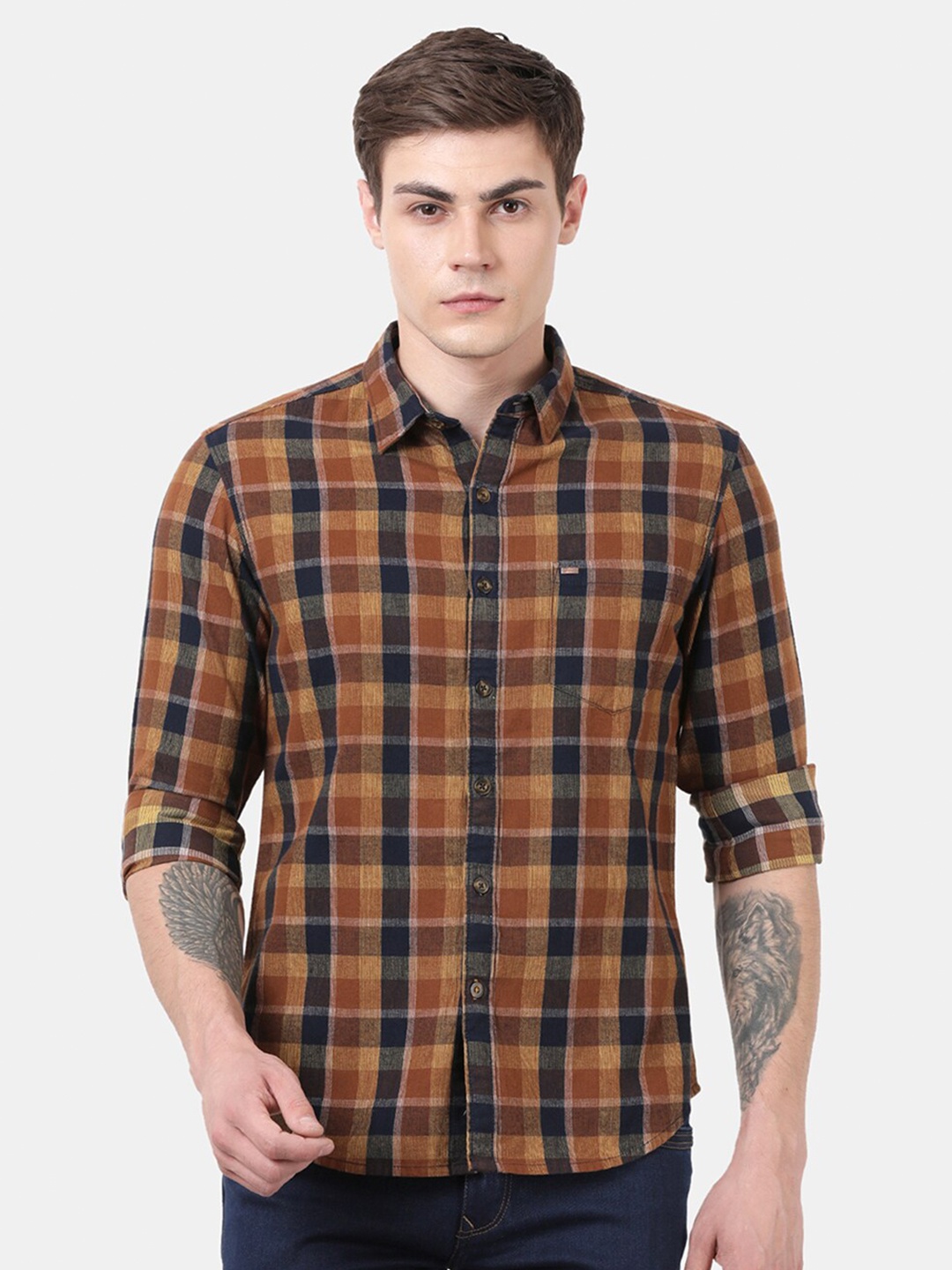 

t-base Men Brown Standard Checked Casual Shirt