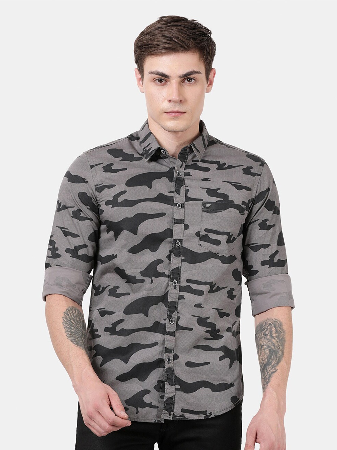 

t-base Men Grey Camo Cotton Solid Standard Printed Casual Shirt