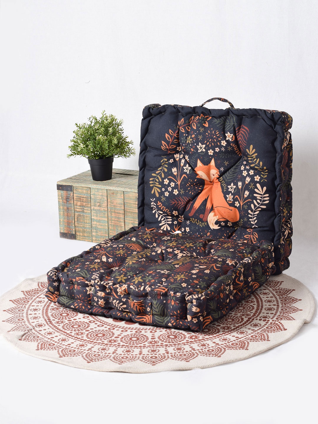 

BLANC9 Black Printed Square Cushions