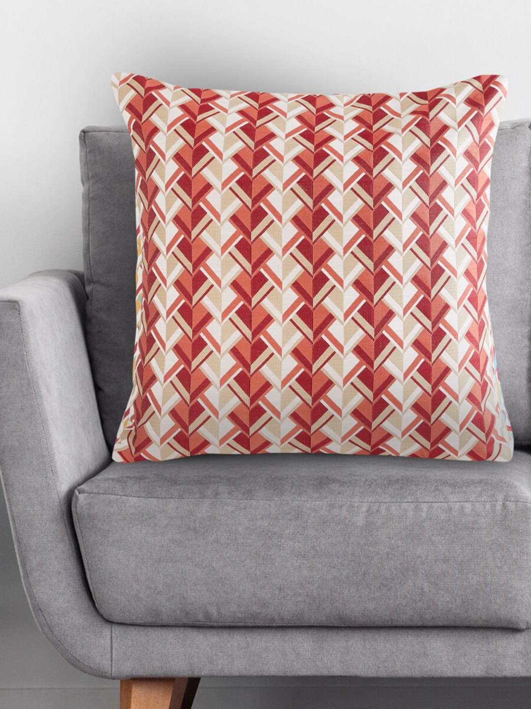 

Home Centre Beige & Maroon Geometric Square Cushion Covers