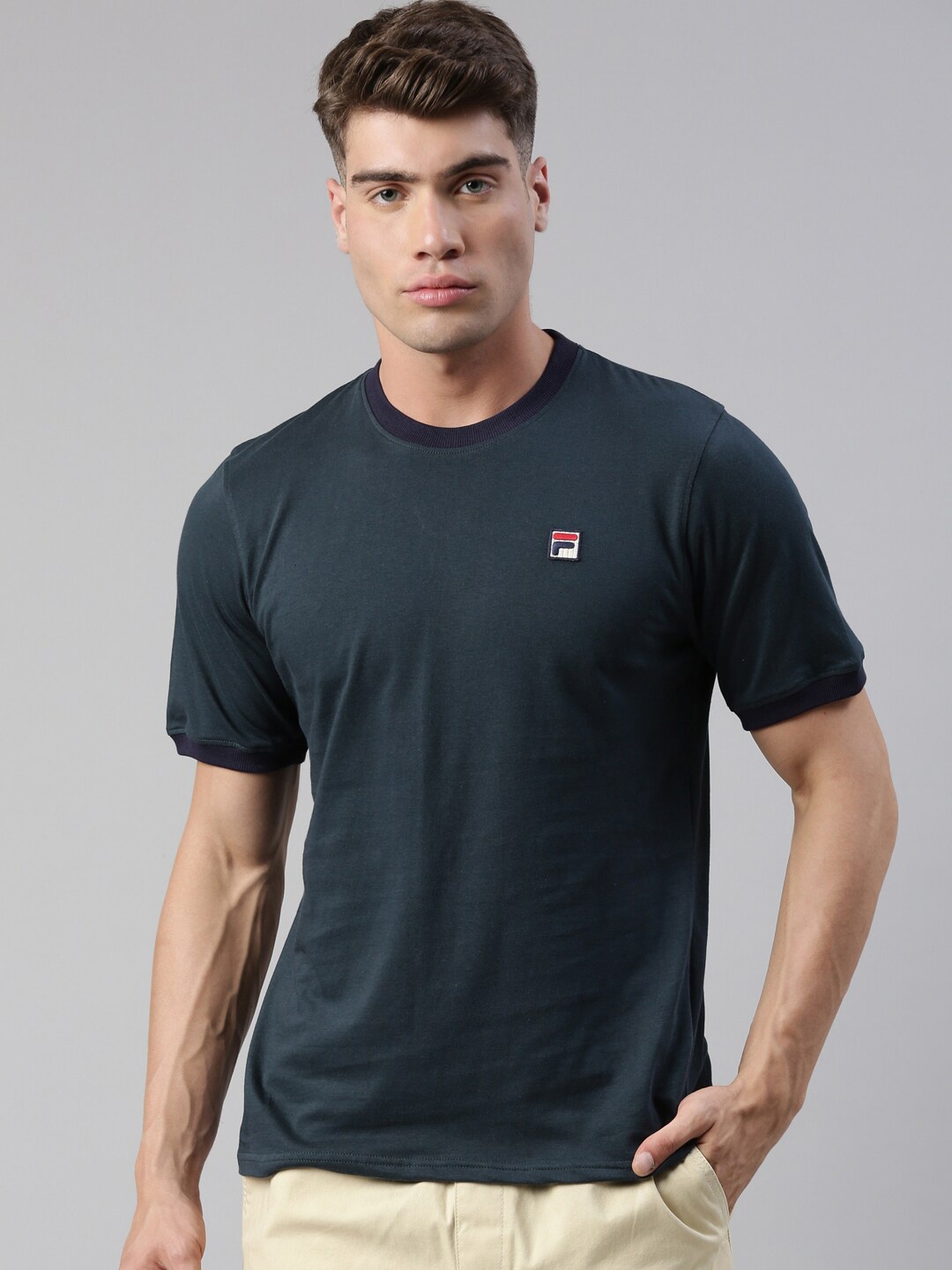 

FILA Men Green Solid Cotton T-shirt
