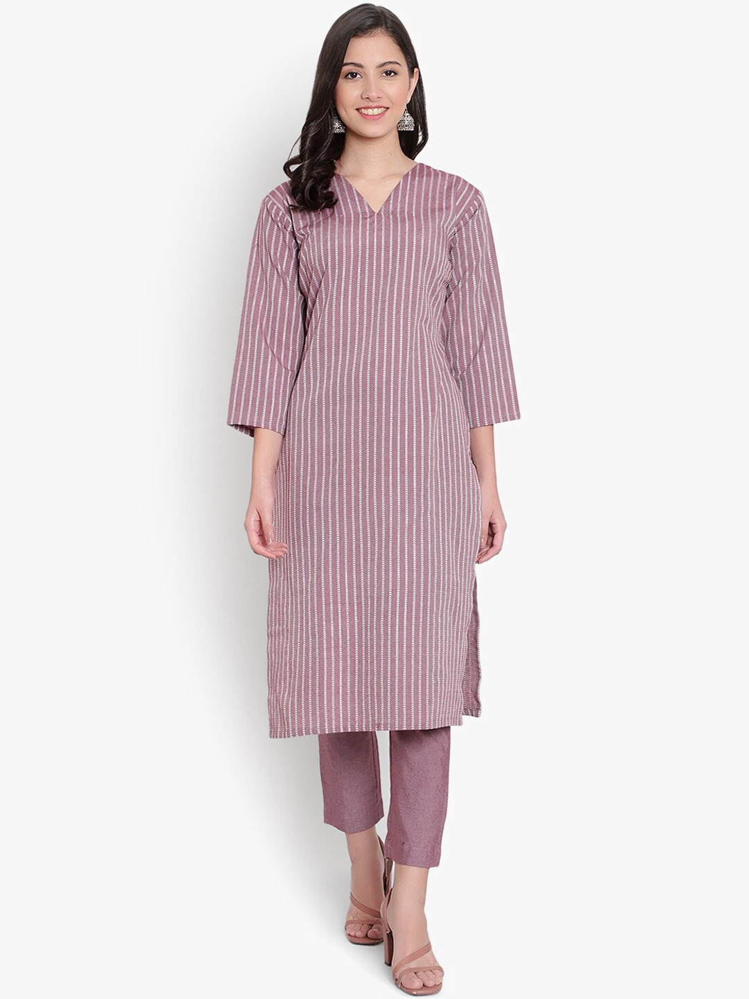 

heemara Women Maroon Striped Pure Cotton Kurta with Trousers