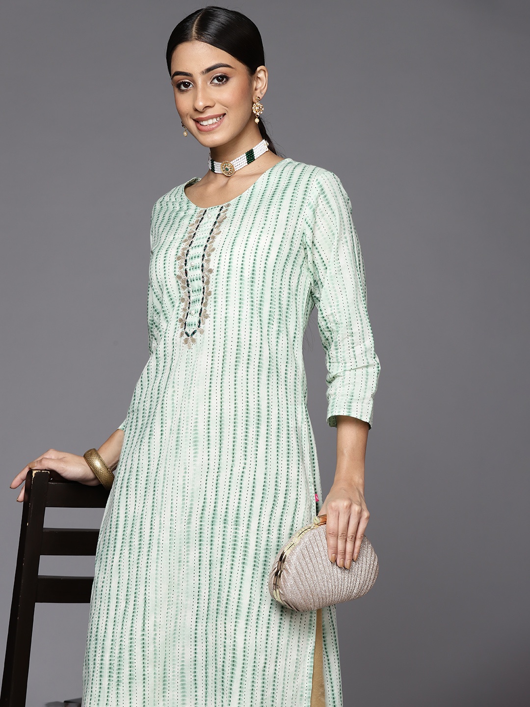 

Varanga Women Green & White Printed Gotta Patti Indie Prints Kurta