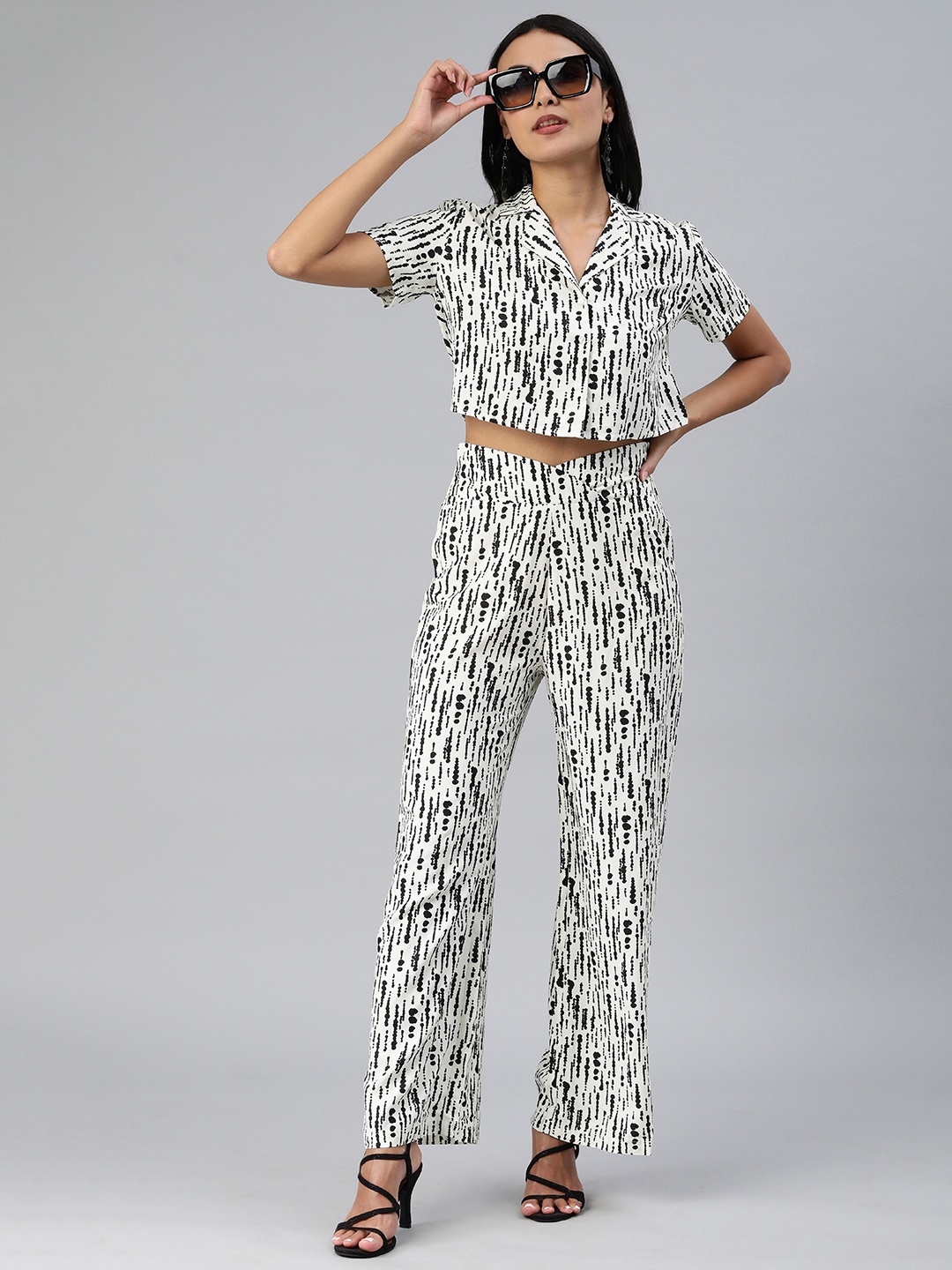 

EVERYDAY by ANI Women White & Black Abstract Print Shirt with Trouser