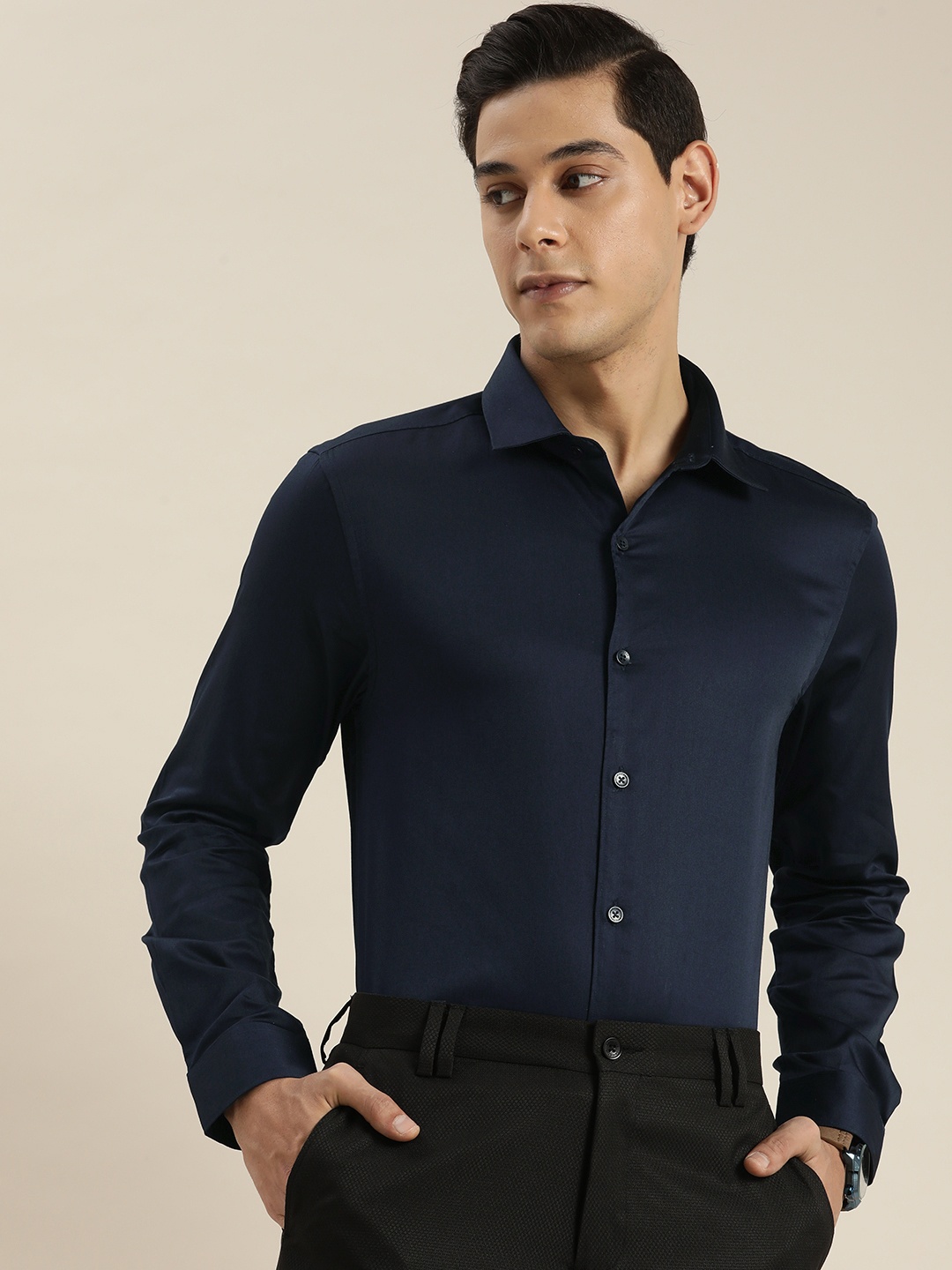 

INVICTUS Men Navy Blue Slim Fit Estilo Collection Formal Pure Cotton Shirt