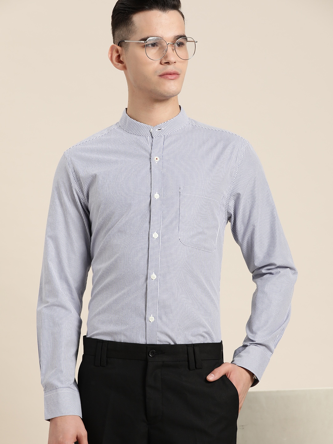 

INVICTUS Men Blue Striped Casual Shirt