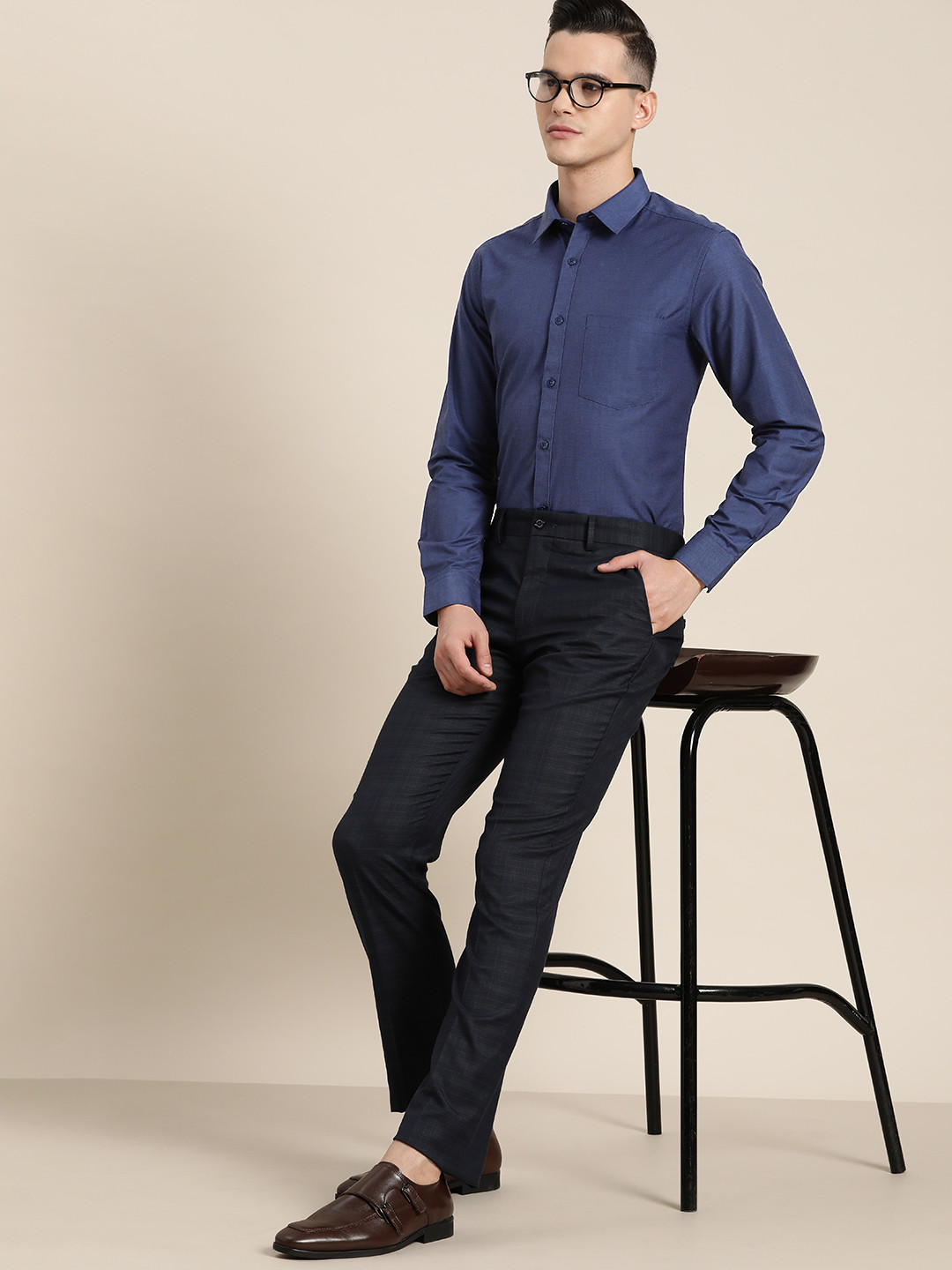 

INVICTUS Men Slim Fit Formal Shirt, Navy blue