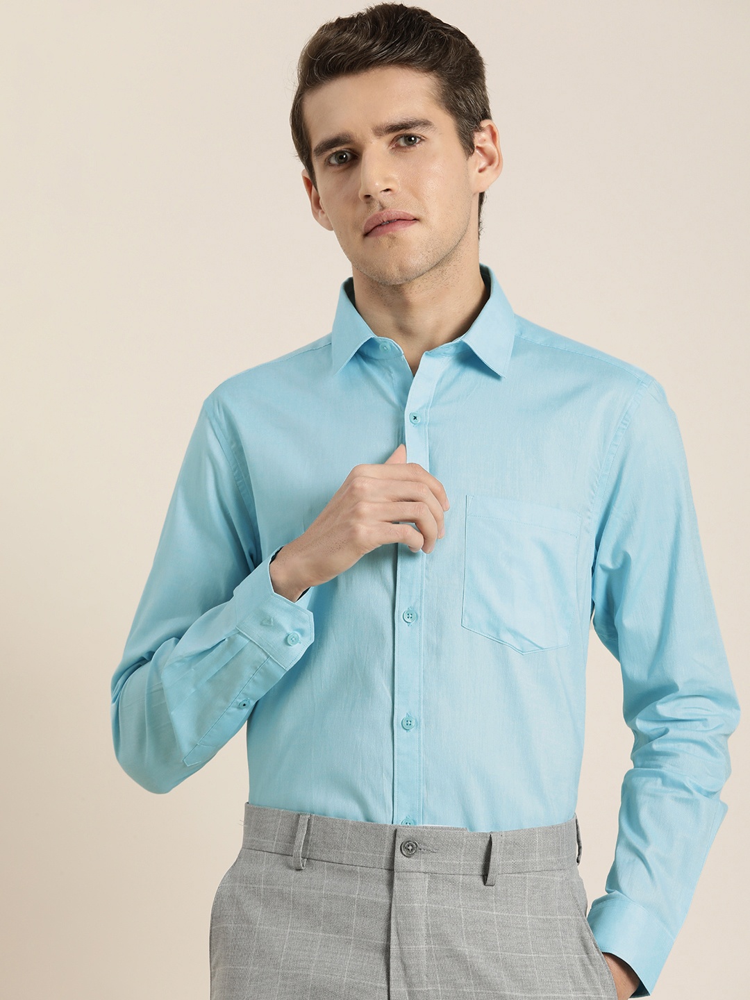 

INVICTUS Men Blue Slim Fit Solid Pure Cotton Formal Shirt