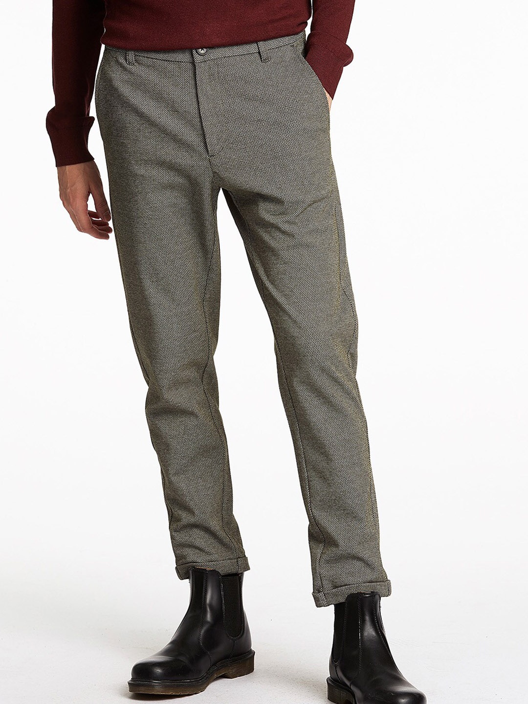 

LINDBERGH Men Olive Green Slim Fit Trousers