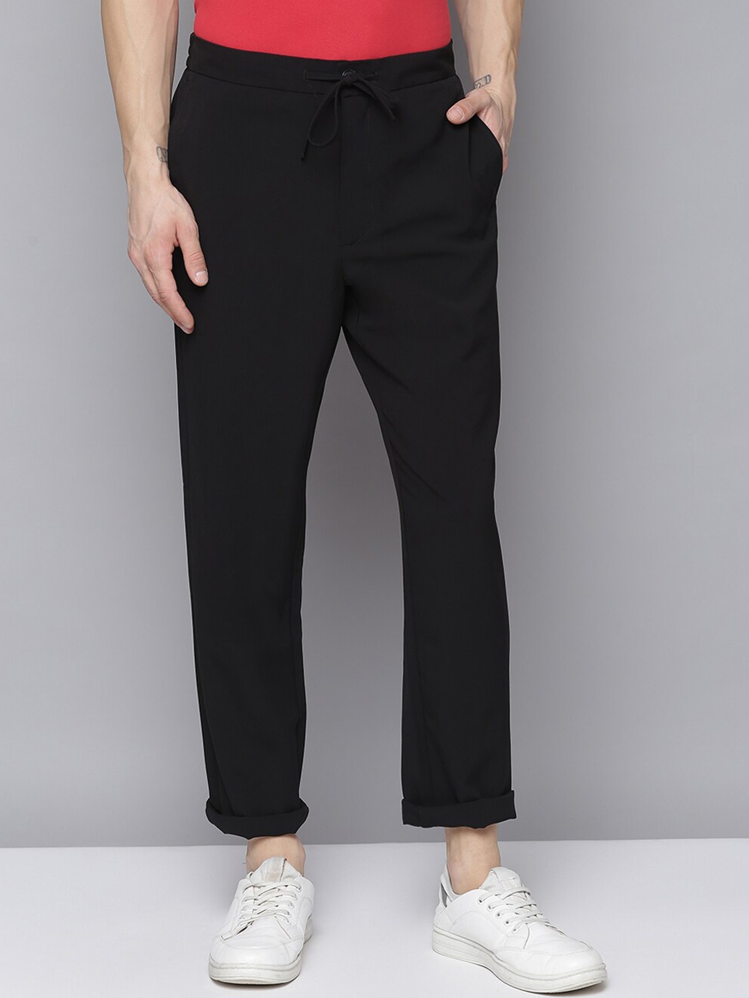 

LINDBERGH Men Black Slim Fit Trousers