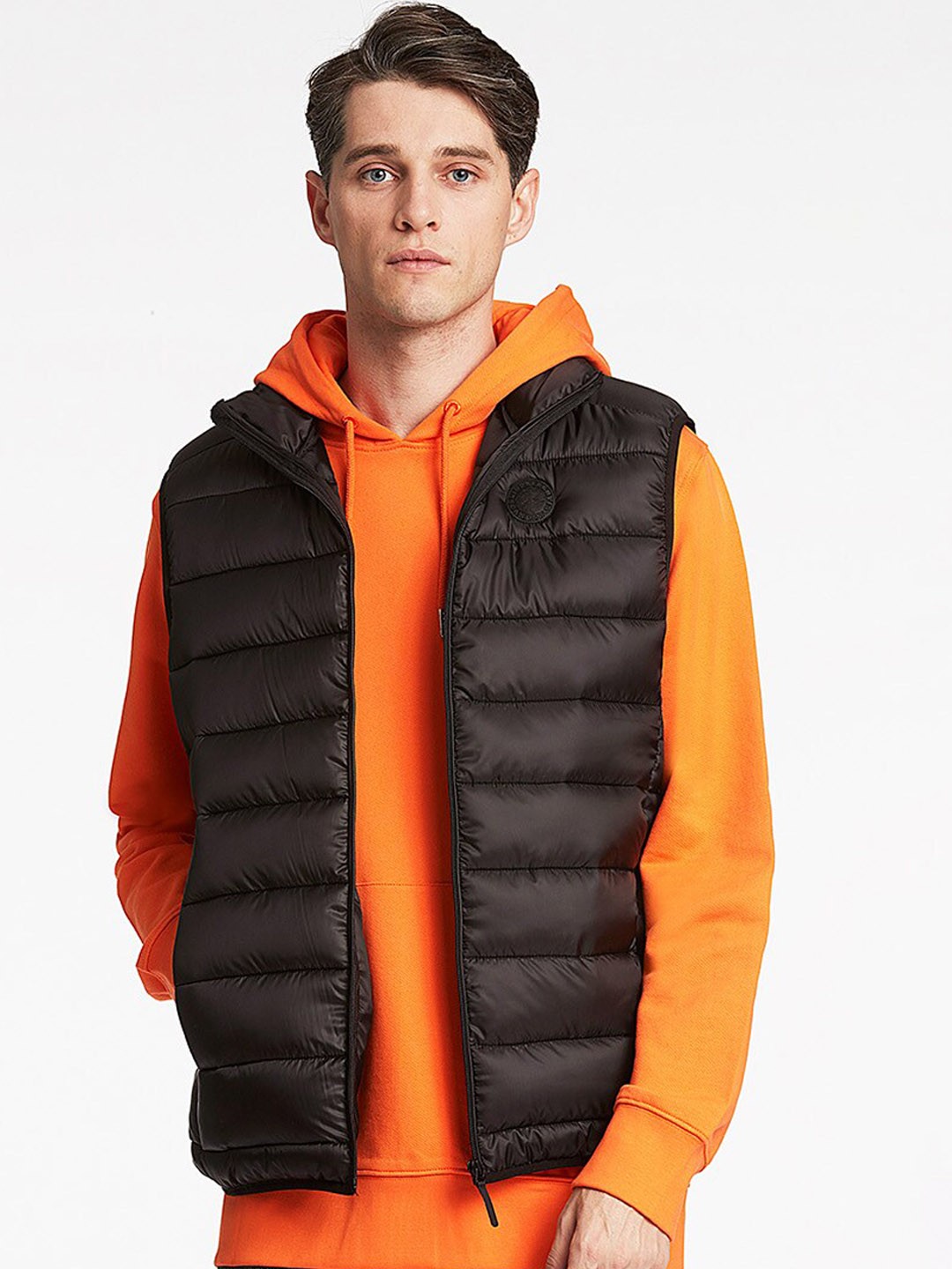 

LINDBERGH Men Black Colourblocked Puffer Jacket