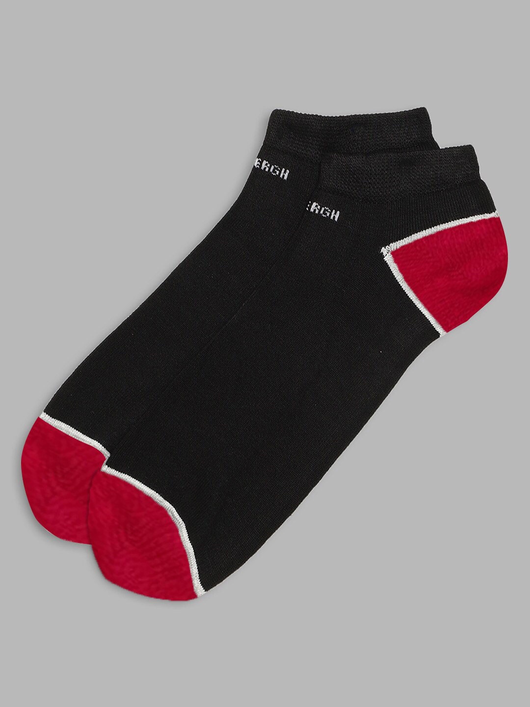 

LINDBERGH Men Black & Red Solid Ankle-Length Socks