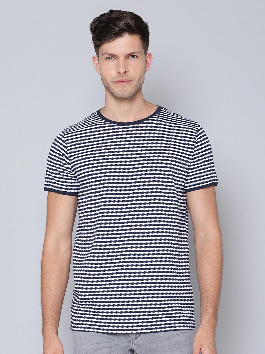 

LINDBERGH Men Navy Blue and White Striped Round Collar Slim Fit T-shirt