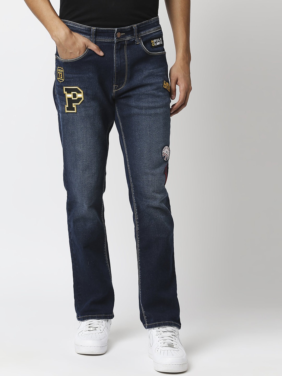 

Pepe Jeans Men Blue Light Fade Stretchable Jeans