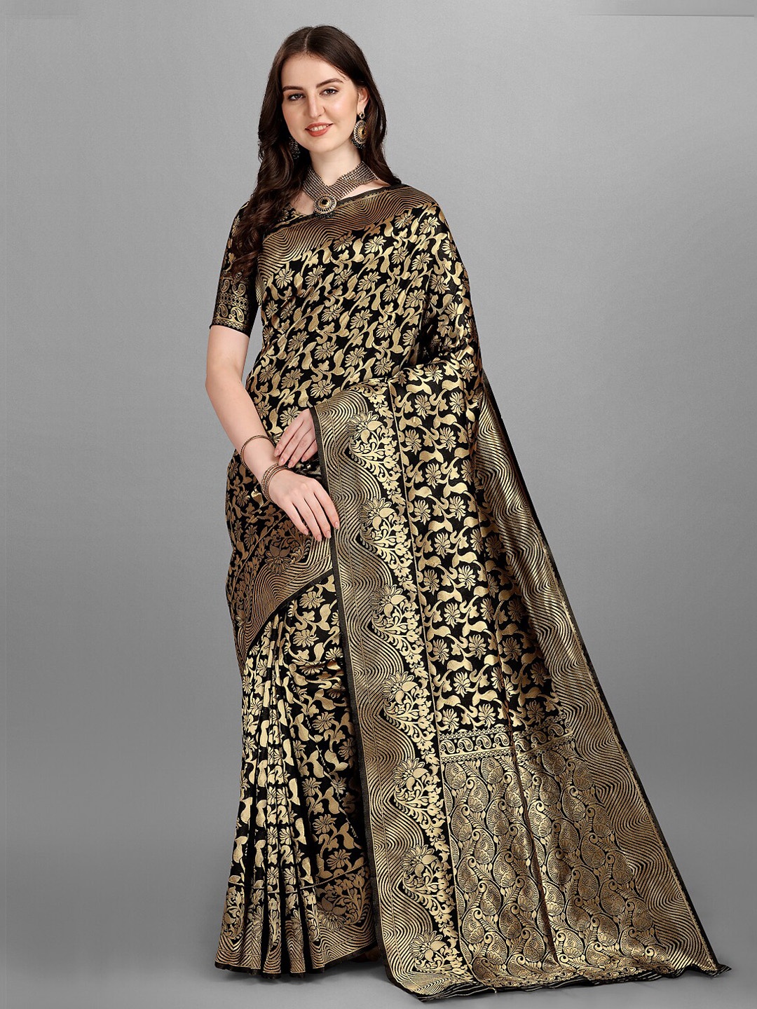 

Fashionuma Black & Gold-Toned Floral Pure Cotton Saree