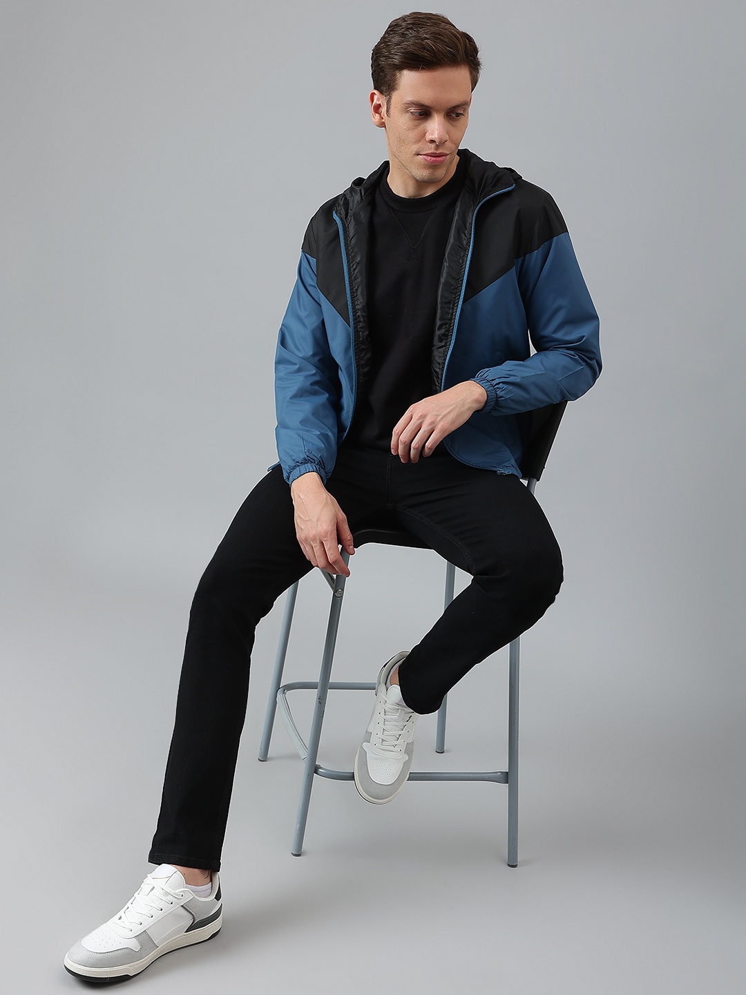 

Dennis Lingo Men Blue Black Colourblocked Outdoor Sporty Jacket