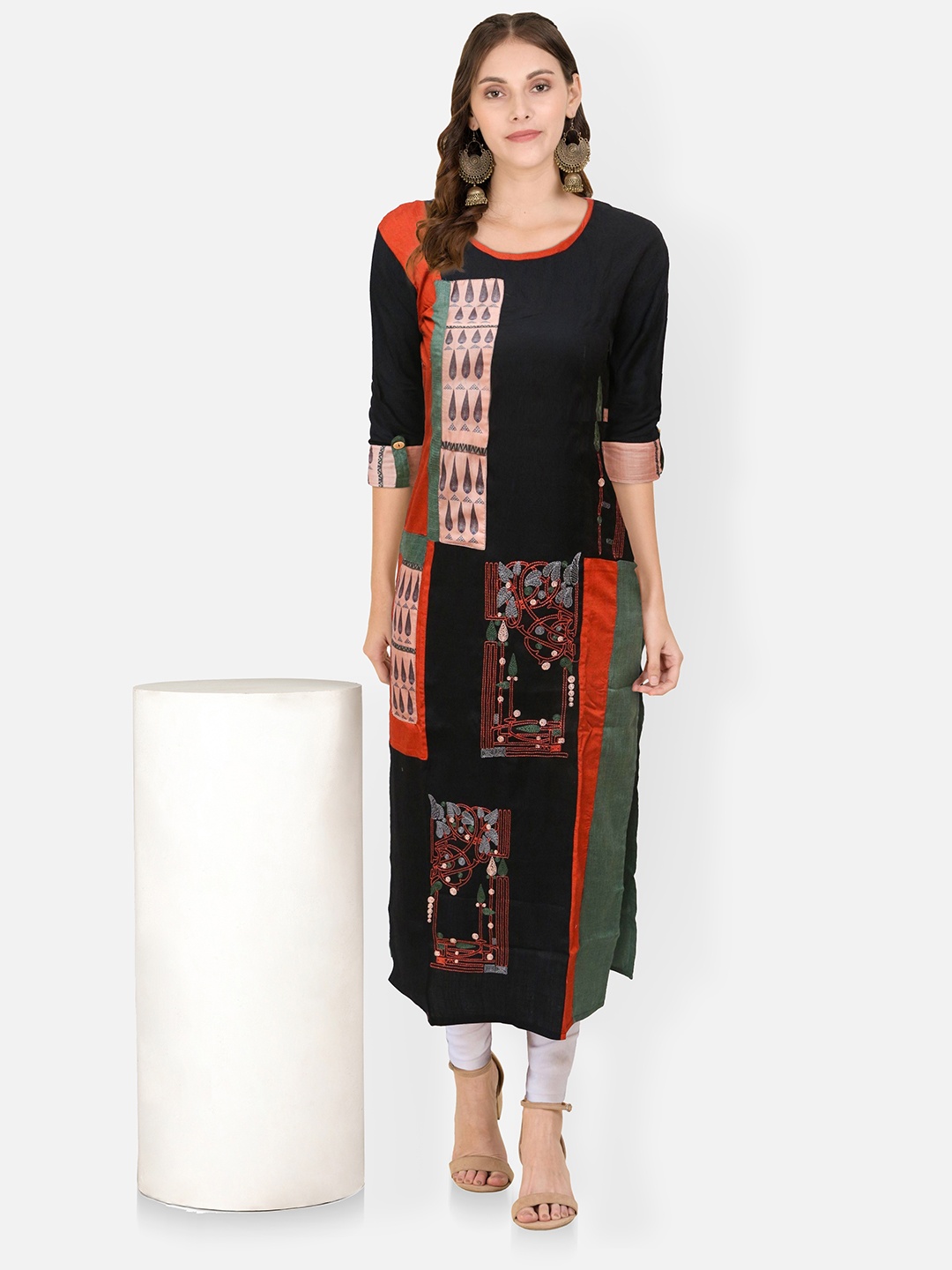 

FEMMIBELLA Women Quirky Printed Patchwork Kurta, Black