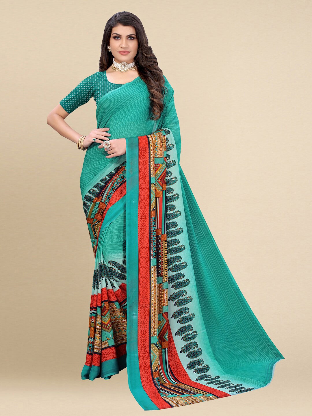 

Poshyaa Women Green & Red Geometric Printed Saree