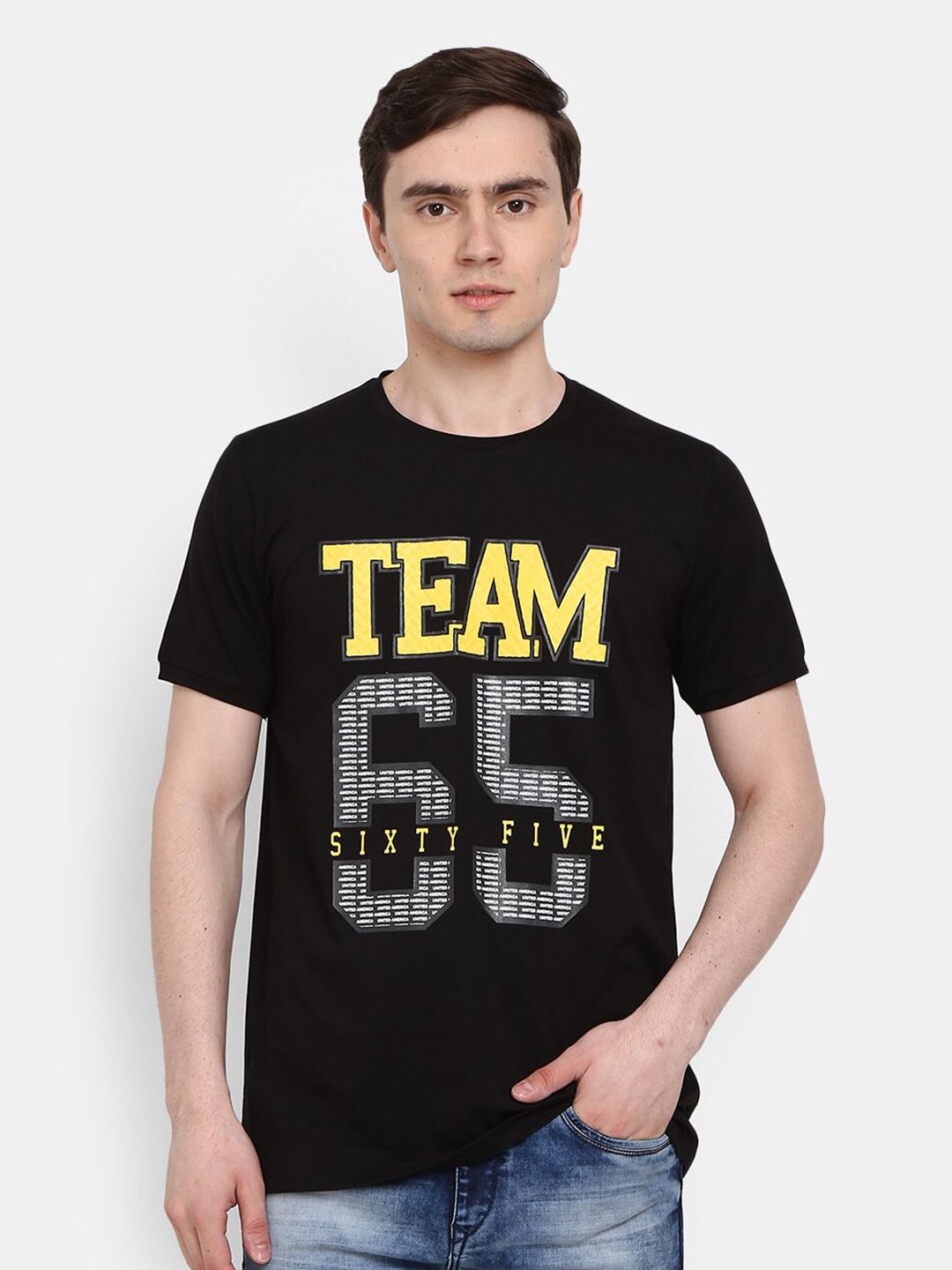 

V-Mart Men Black Typography Printed Slim Fit T-shirt