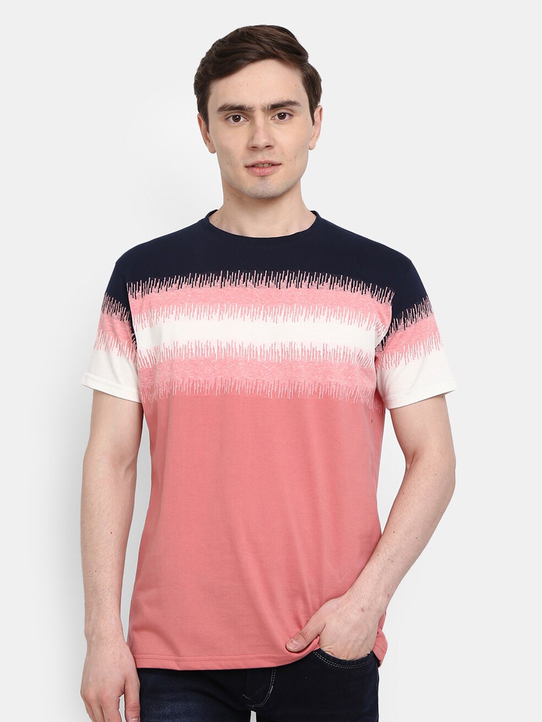 

V-Mart Men Pink Printed Raw Edge T-shirt