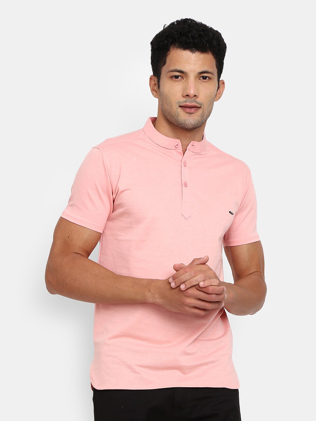 

V-Mart Men Pink Mandarin Collar Slim Fit T-shirt