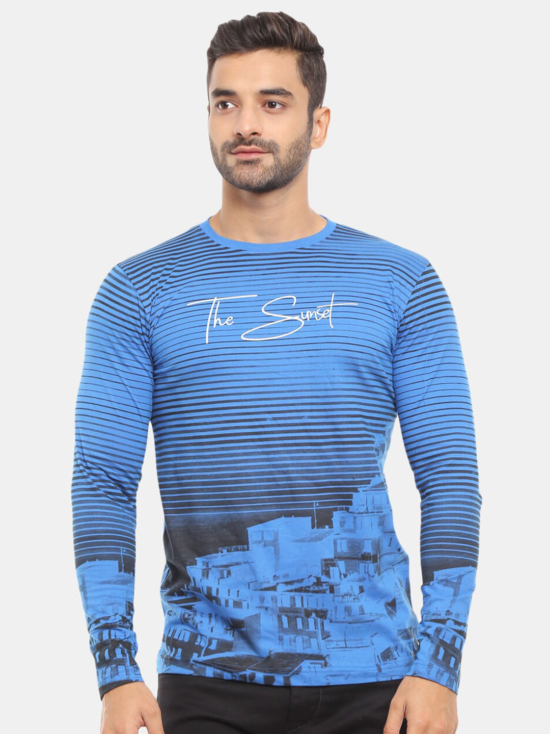 

V-Mart Men Blue & Black Printed Slim Fit T-shirt