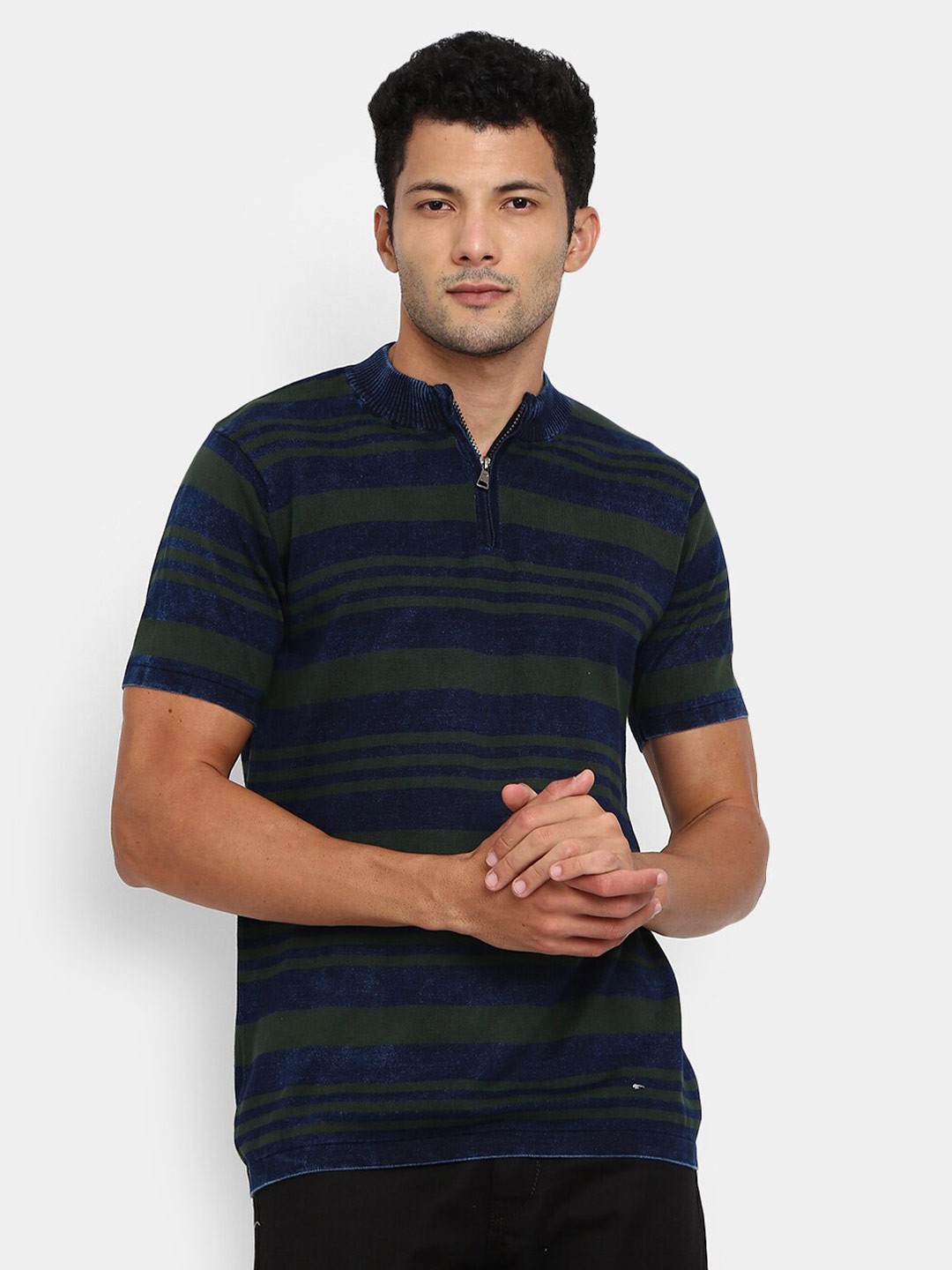 

V-Mart Men Blue & Green Striped Mandarin Collar Slim Fit T-shirt