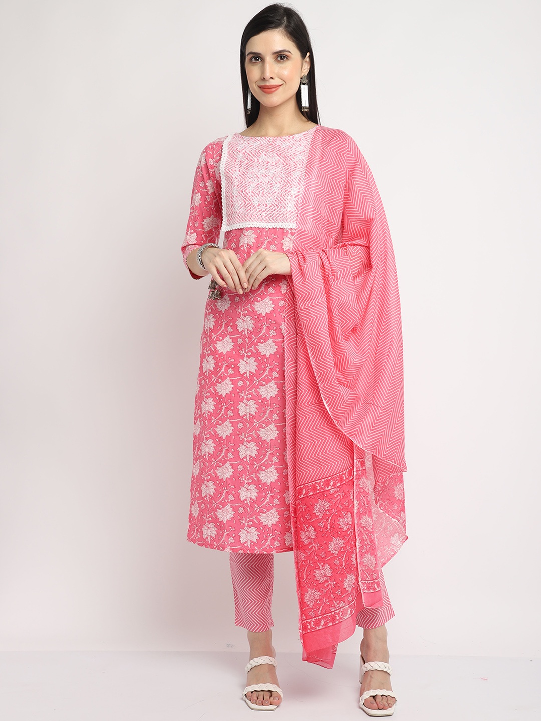 

Rajnandini Women Pink Floral Printed Pure Cotton Kurta with Trousers & With Dupatta