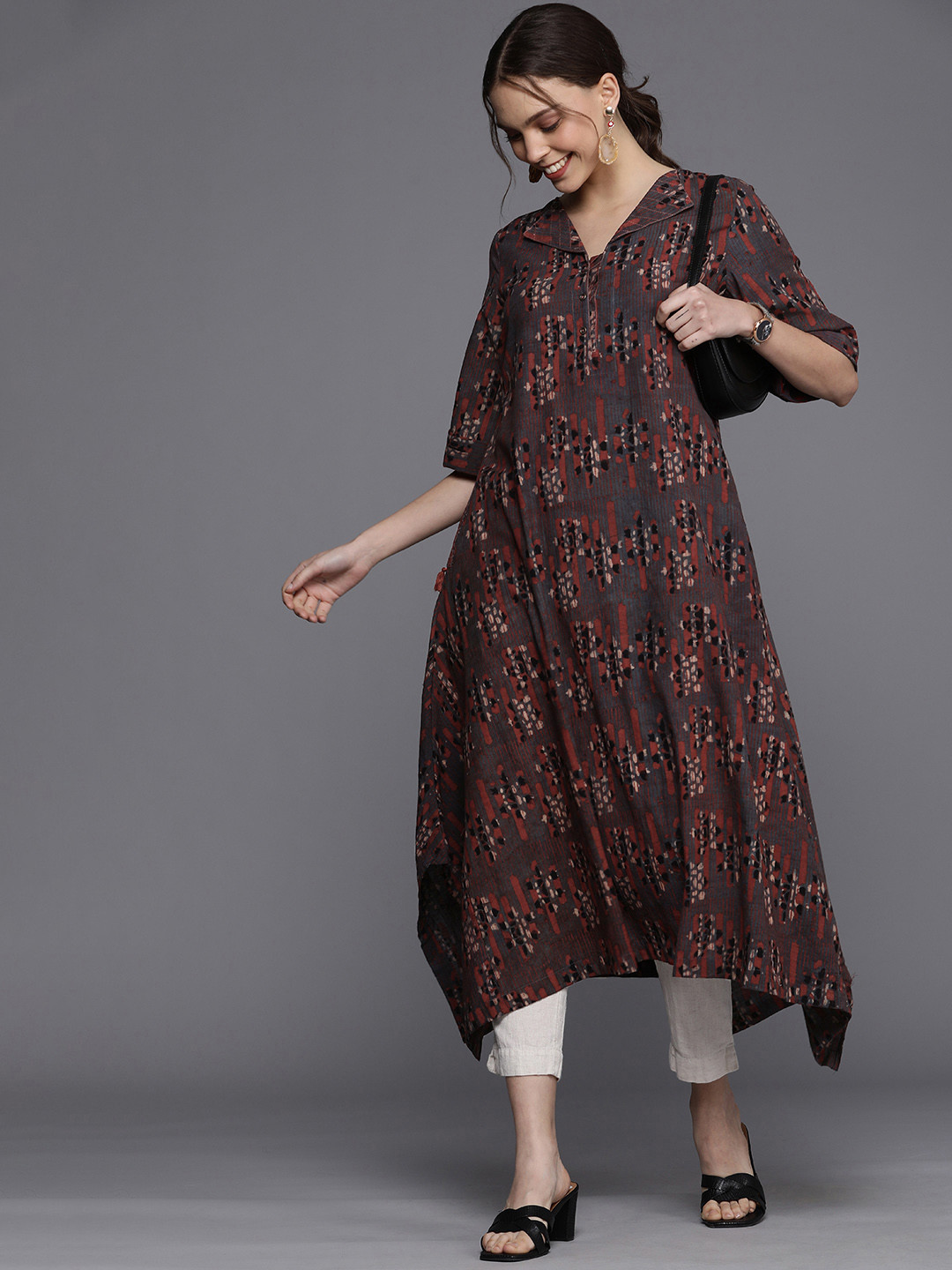 

Fabindia Women Blue & Red Printed Pure Cotton Kurta