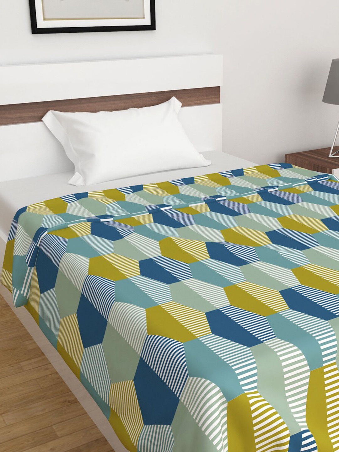 

Home Centre Adults Multicolored Geometric 180 TC Single Bedsheet, Multi