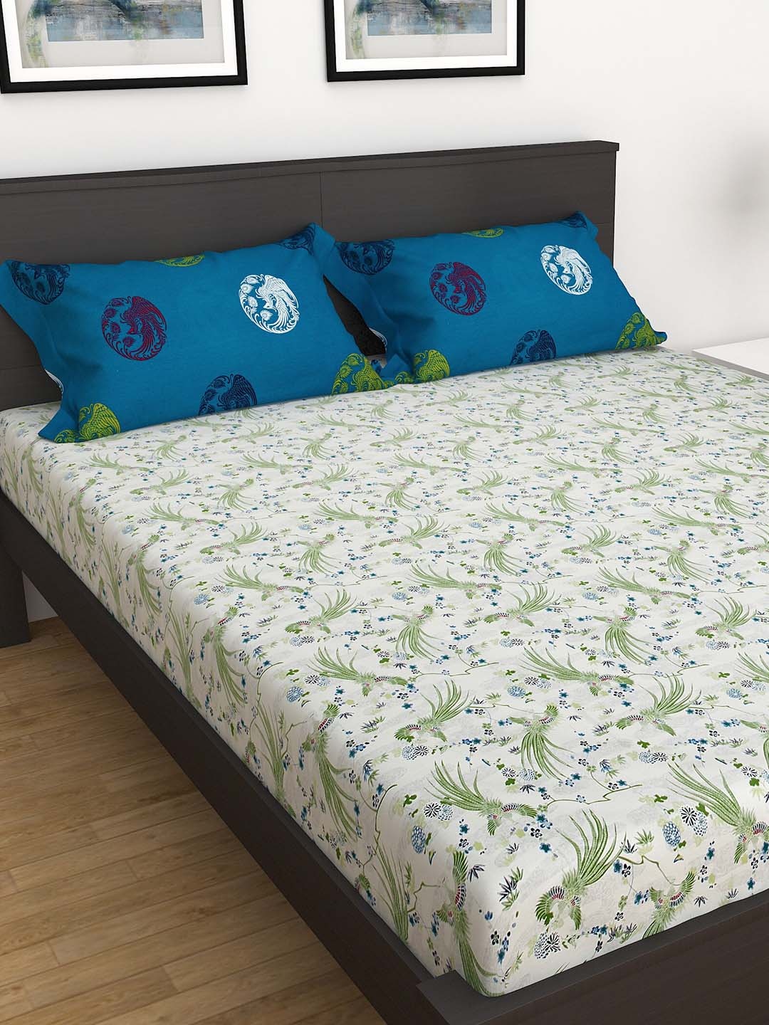 

Home Centre Adults White & Blue Floral 180 TC King Bedsheet with 2 Pillow Covers