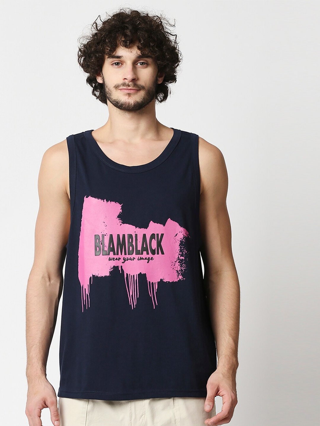 

Blamblack Men Navy Blue & Pink Typography Printed T-shirt