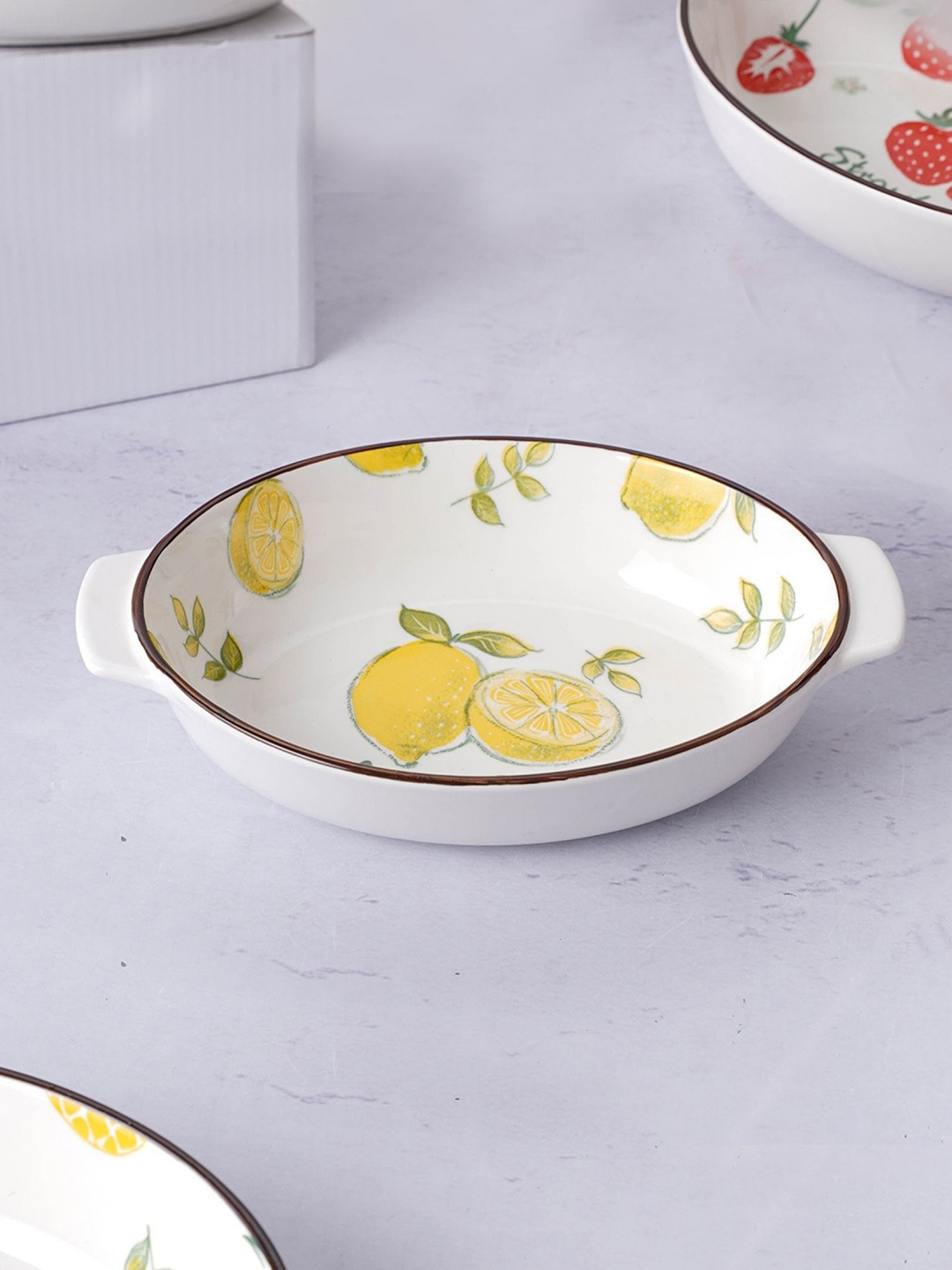 

Nestasia White & Yellow Lemon Printed Baking Dish