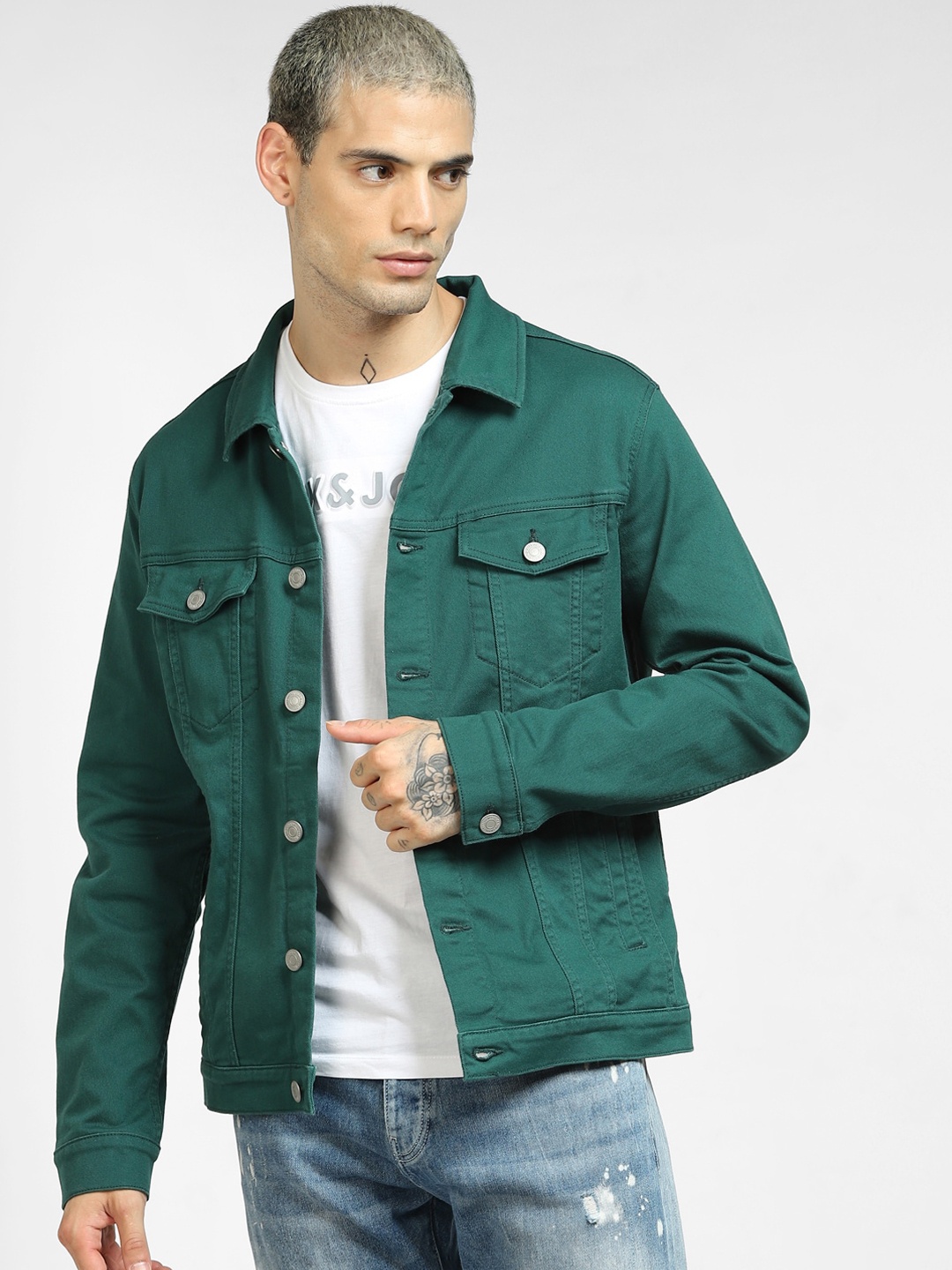 

Jack & Jones Men Green Solid Washed Denim Jacket