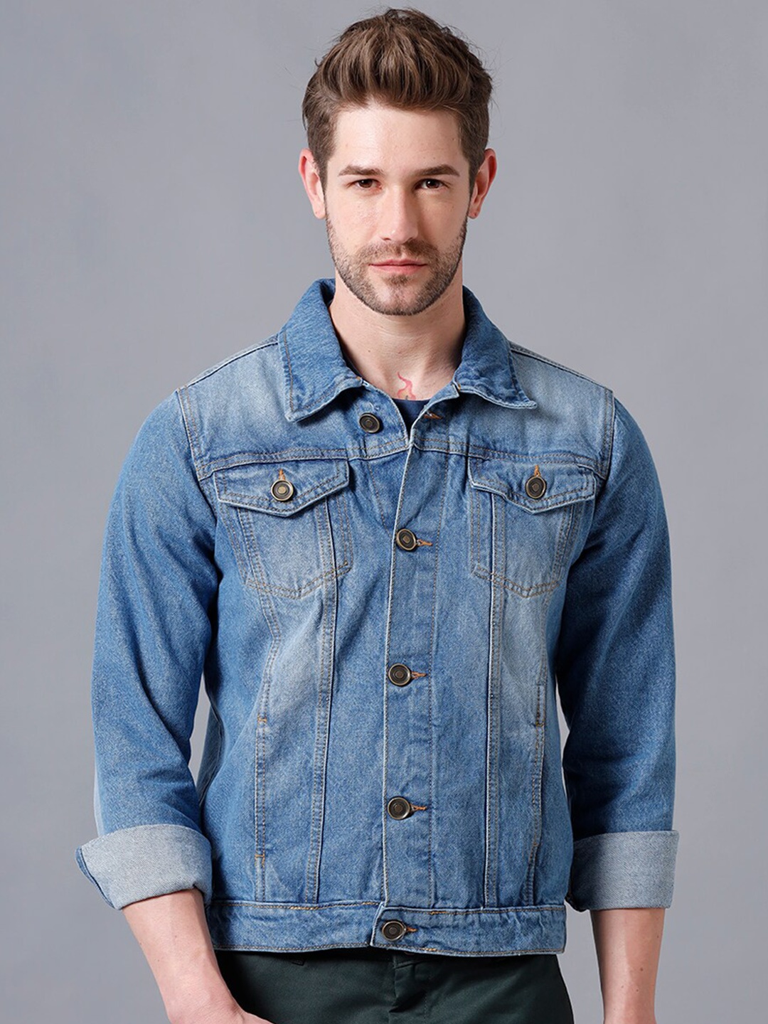 

IMYOUNG Men Blue Washed Lightweight Denim Jacket with Embroidered