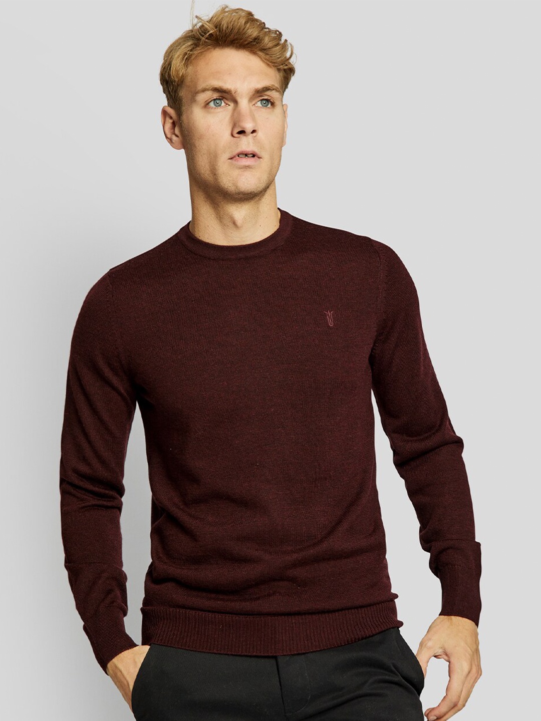 

Bruun & Stengade Men Burgundy Solid Self Design Pullover